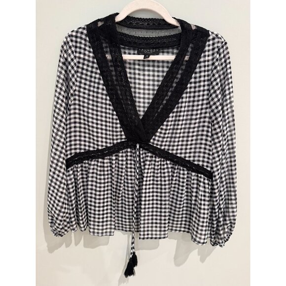 Laundry by Shelli Segal Gingham Blouse w/ Lace embellishments - Picture 1 of 13